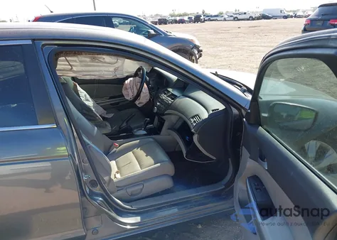 2010 Honda Accord 2.4 Ex-L из США, поврежденный, VIN 1HGCP2F81AA100980